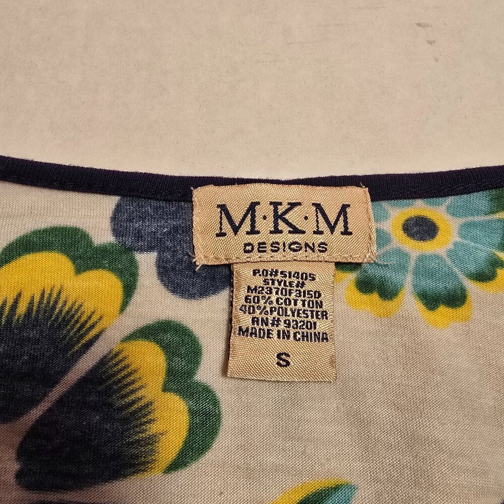 MKM Designs top - Picture 2 of 2